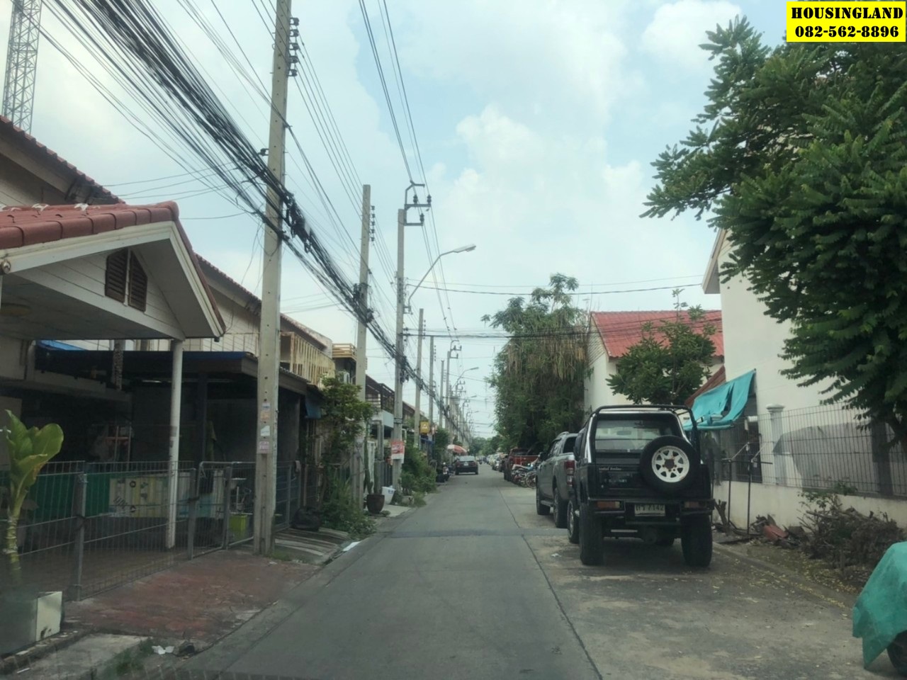 ขายทาวน์เฮ้าส์หมู่บ้านเอื้ออาทร พหลโยธิ52 แยก45 ถนนพหลโยธิน  แขวงคลองถนน เขตสายไหม กรุงเทพฯ  
